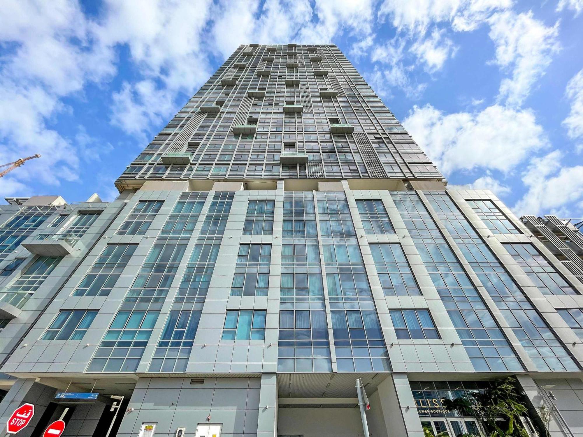 Apartment Silkhaus Large 1 Bdr, Al Fay Park Nearby