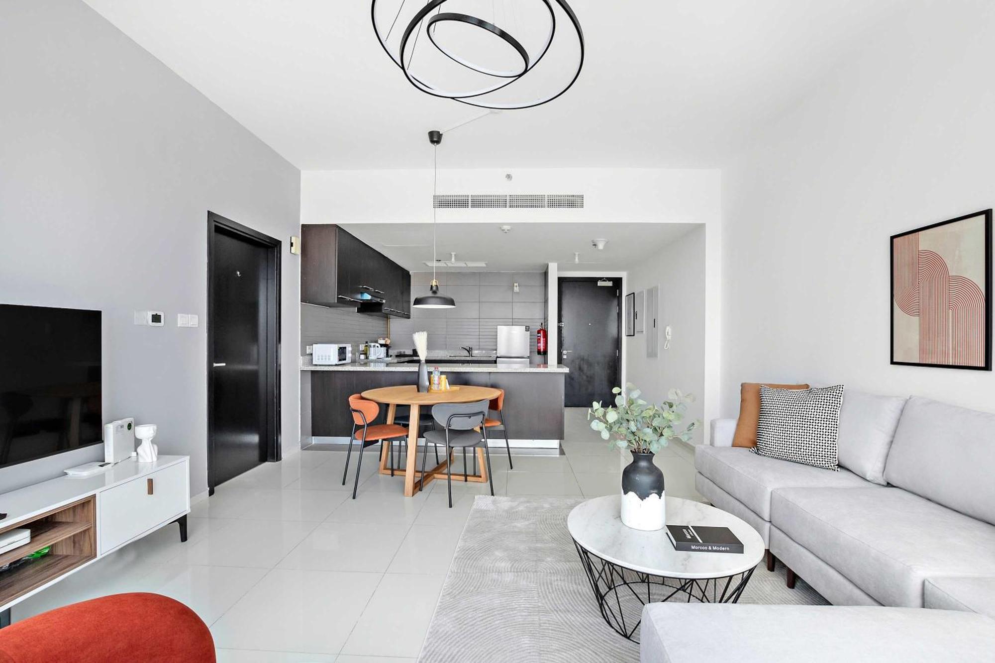 Silkhaus Large 1 Bdr, Al Fay Park Nearby Apartment